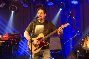 Pedro com a Banda Setenteando